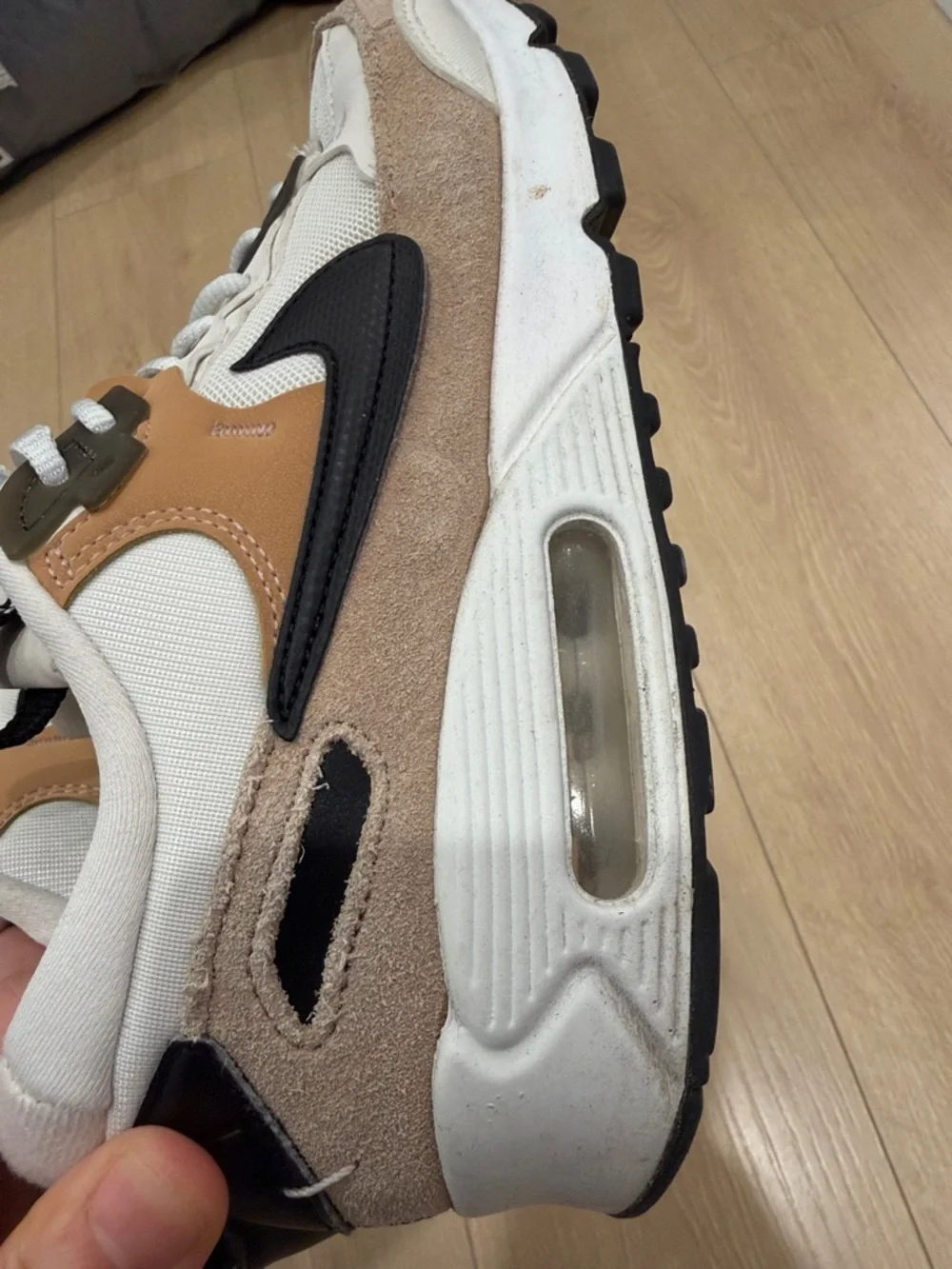 ✨Host pick✨Nike Air Max 90 Futura Sneakers with Excellent Condition - Picture 8 of 9